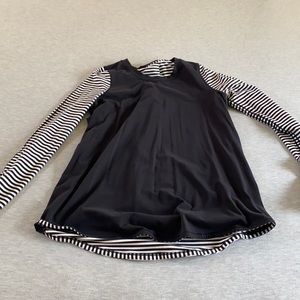 Lululemon women’s Seawheeze long sleev. Size 8